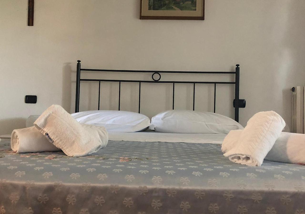 Villa Elena Appartamento In Villa Montinelle ภายนอก รูปภาพ