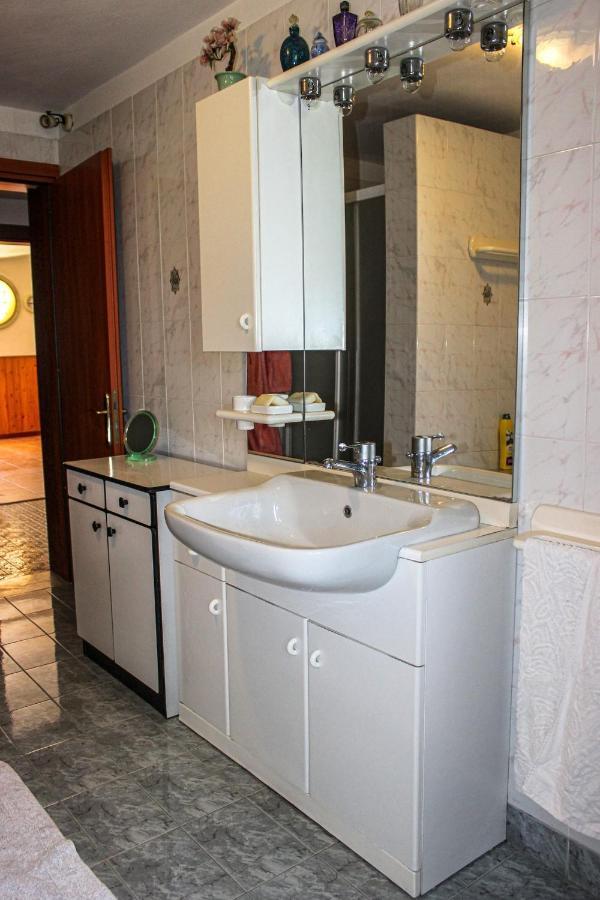 Villa Elena Appartamento In Villa Montinelle ภายนอก รูปภาพ